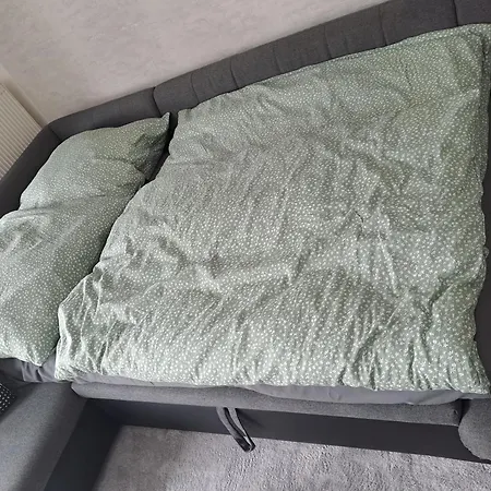 아파트 Ferienwohnug Mit Balkon Und Carport