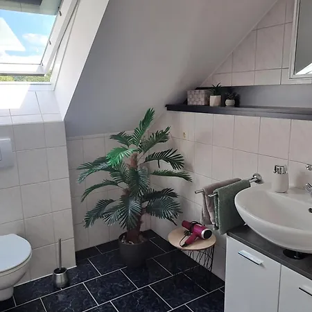 아파트 Ferienwohnug Mit Balkon Und Carport *