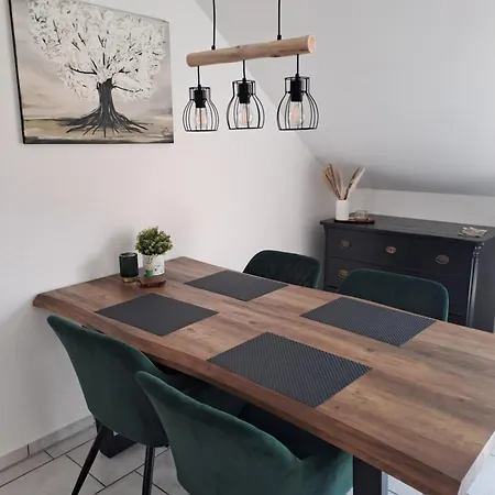 Ferienwohnug Mit Balkon Und Carport *