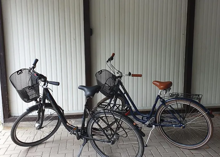 Ferienwohnug Mit Balkon Und Carport アパート