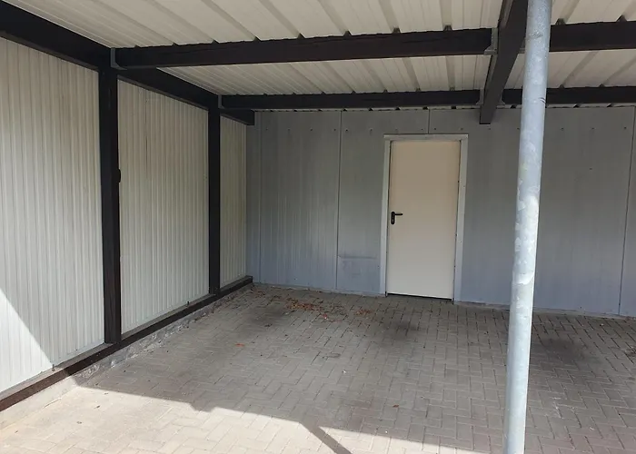 Apartament Ferienwohnug Mit Balkon Und Carport