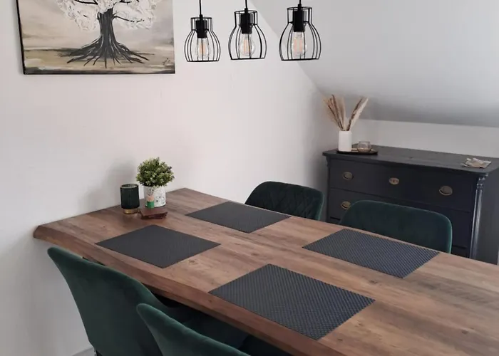 Ferienwohnug Mit Balkon Und Carport *